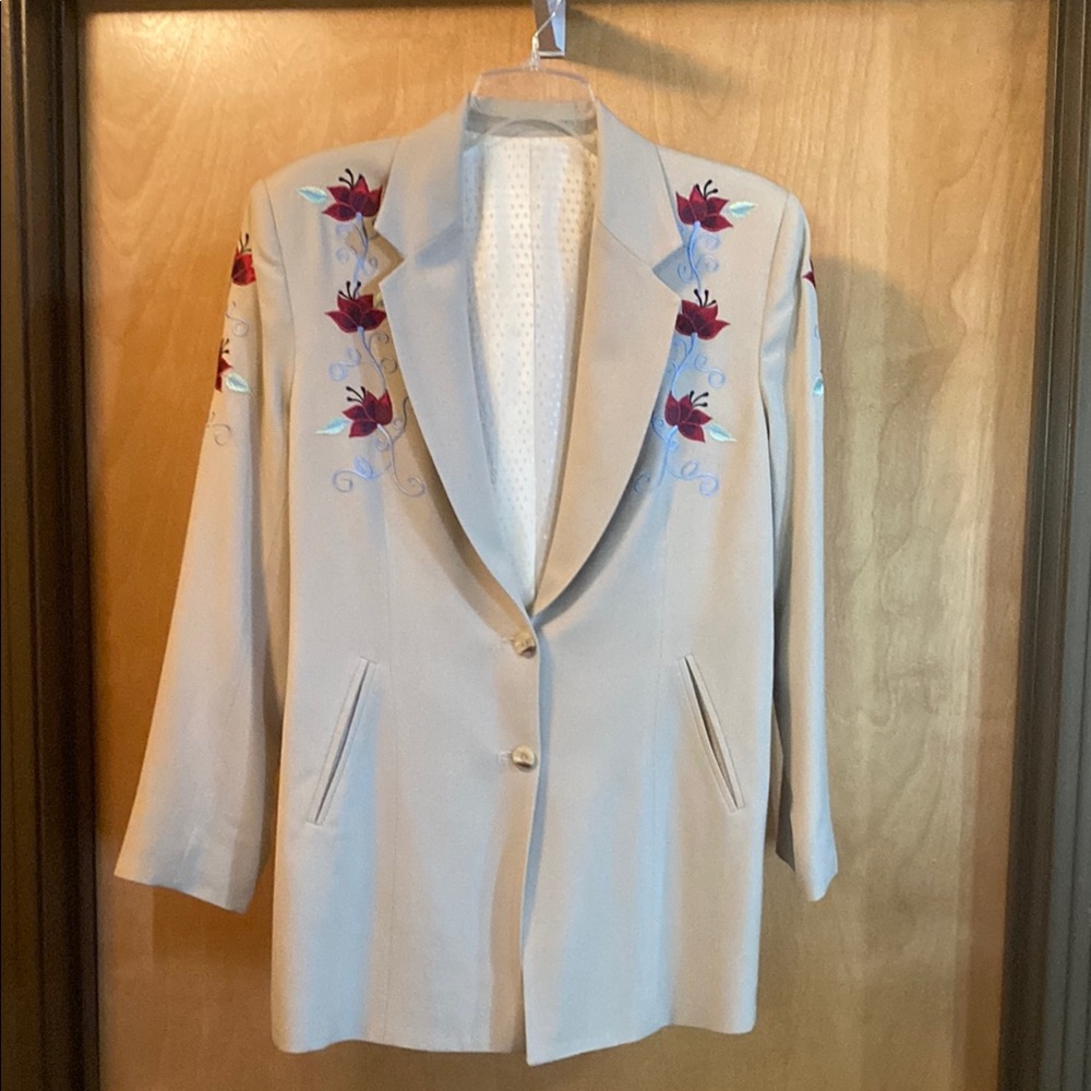 Vintage Manuel Collection Blazer; Embroidered Beige Women's Jacket; Size 10